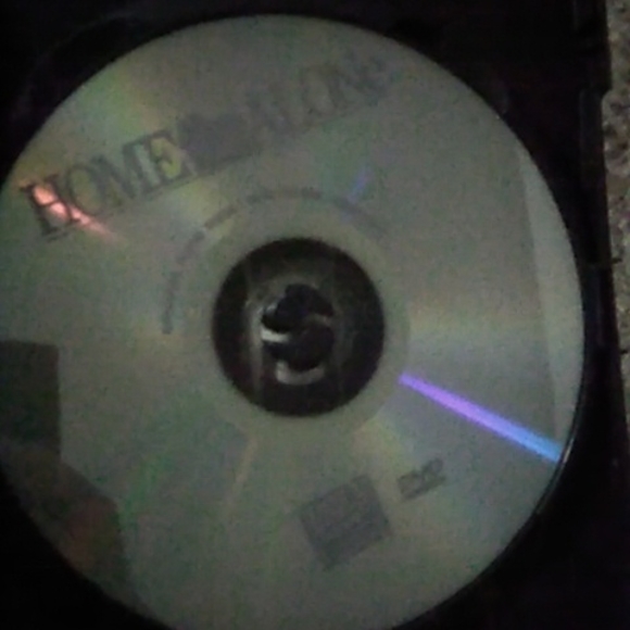 Home Alone DVD - Picture 5 of 5